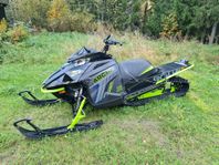 ARCTIC CAT M8000 ALPHA