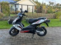 Aprilia Sr50 moped