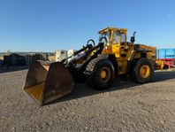 Volvo L120 lastare med redskap