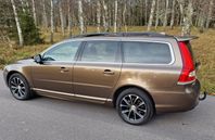 Volvo V70 D3 Classic, Momentum Volvo on call