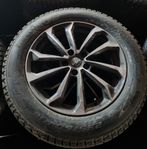 Dubbdäck Pirelli Scorpion ICE Zero 235/60/18