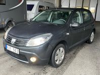 Dacia Sandero 1.6 bensin 6980mil! Sov