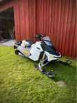 Skidoo MXZ 600 TNT -08