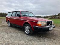 Volvo 245 240 Kombi 2.3 GL Besiktigad Lågmilare