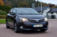 Toyota Avensis Kombi 2.0 D-4D Nybesiktad Värmare BKamera