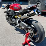 Ducati Streetfighter V2 