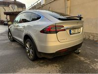 Tesla Model X 90D