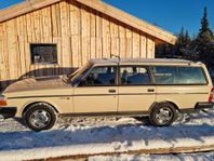 Volvo 245