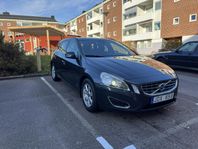 Volvo V60 D5 Momentum Euro 5