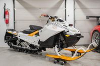 Ski-Doo Summit X 154 850 - 17