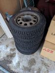 Bra vinterdäck Dubbade Pirelli 175/65-14