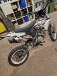 Fiddy/cross Apollo RFZ 140cc