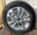 Dubbdäck med Ford originalfälgar 225/65 R17 106 T 