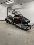 Ski doo summit 550f -04