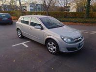 Opel Astra 5D 1.6 ENJOY