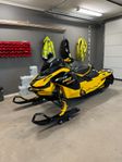 Ski-Doo MXZ XRS COMPETITION 850 E-TEC Turbo / Dubbad matta 