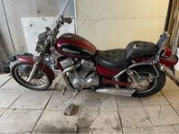 Suzuki Intruder 1400