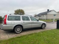 Volvo V70 2.5T 