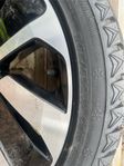 245/40 R19 Vinterdäck på aluminiumfälgar 