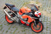 Honda CBR 929rr -00 Repsol