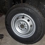 215/75 R 16C dubbdäck