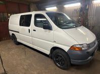 Toyota Hiace 4x4 campervan