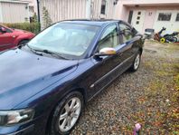 Volvo S60 2.5T AWD 2005