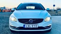 Volvo V60 D5 Plug-in Hybrid AWD Geartronic Momentum Euro 6