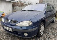 Renault Mégane Grandtour 1.4 kombi nybesiktigad/skattad 