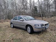 Volvo S60 2.4T Reservdelsbil