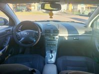 Toyota Avensis Kombi 2.0 D-4 VVT-i Euro 4