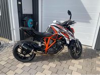 Ktm super duke r 