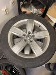 Vinterdäck, Nokian Hacka 8 med VW fälg 17 5x112