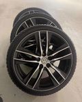 Original 19” Fälgar Volkswagen Golf R 6mm Hankook Vinterdäck