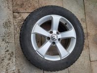 VW Dubbdäck 205/60R16 på fälg