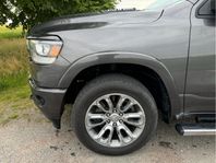 RAM  1500 Sport Laramie 5,7 liters V8, luftfjädring.