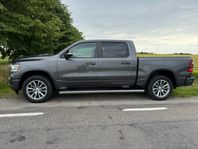 RAM  1500 Sport Laramie 5,7 liters V8, luftfjädring.