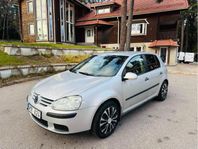 Volkswagen Golf 5-dörrar 1.6 NYBESIKTIGAD ÅRSMODELL 2005