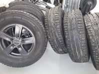 Dubbade Michelin vinterdäck på aluminiumfälgar 225/75R16C