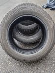 Vinterdäck 225/55/R17 Bridgestone - knappt använda