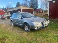 Subaru Outback 2.5 4WD