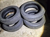 Däck 215/60R17 96T