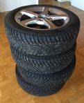 205/55/17 , Pirelli dubbdäck med fälg i bra skick