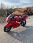 Honda VFR 800 (RC46)