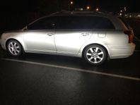 Toyota Avensis Kombi 2.0 D-4 VVT-i