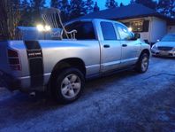 Dodge RAM 1500 Quad Cab 5.7 V8 HEMI 4x4