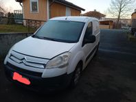 Citroën Berlingo fixarbil, objekt