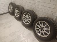 Volvo original fälgar med GoodYear 195/65R15 Dubbdäck