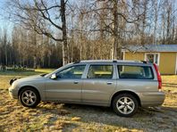 Volvo V70 D5 AWD Classic, Momentum Euro 4