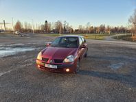 Renault Clio 5-dörrars Halvkombi 1.2 Expression